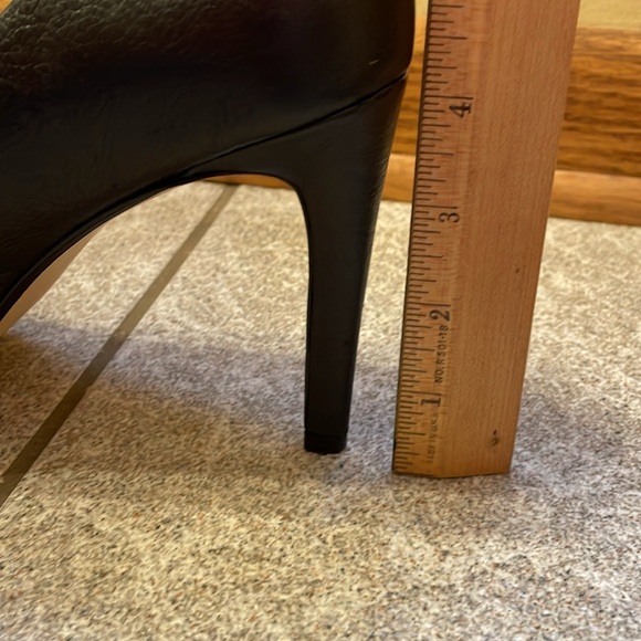 BANANA REPUBLIC UEC Women’s Size 9 Black Leather Heel Platform Pumps Round Toe - Picture 6 of 17